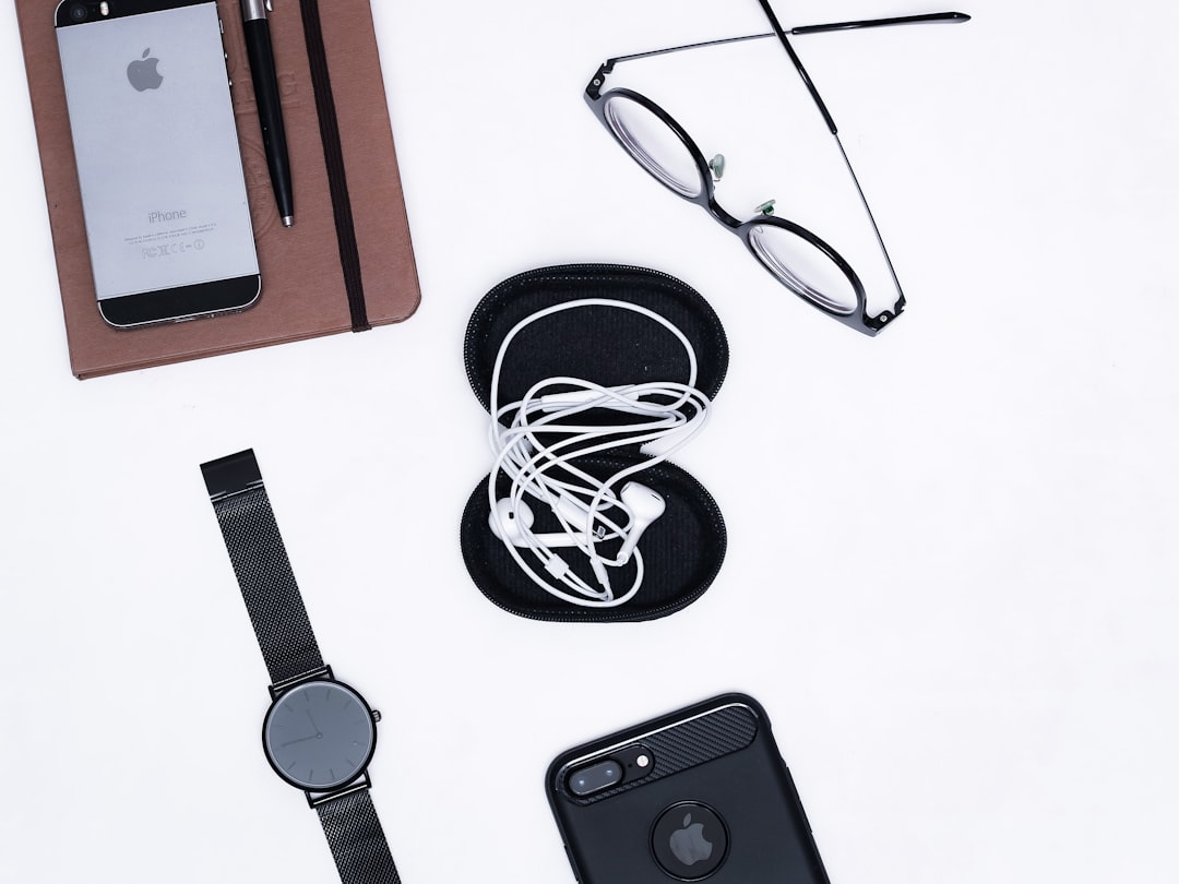 2024 Wearables for Fitness Buffs: Battery Life Showdown